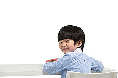 Fami通新一周销量榜 《星之卡比：探索发现》四连冠